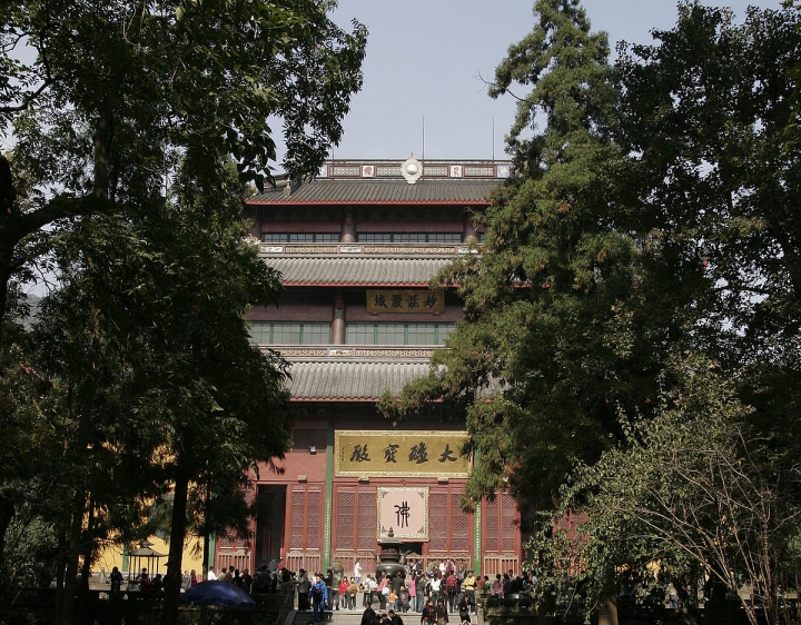 hang-chau-trung-quoc8-1 Thả mình vào chốn tâm linh, thiền tịnh tại Chùa Linh Ấn Tự